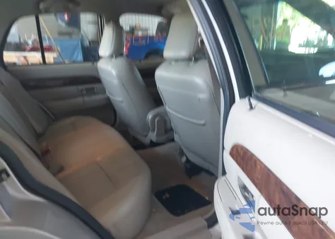 2010 Mercury Grand Marquis Ls (Fleet Only) from USA, damaged, VIN 2MEBM7FV3AX626037